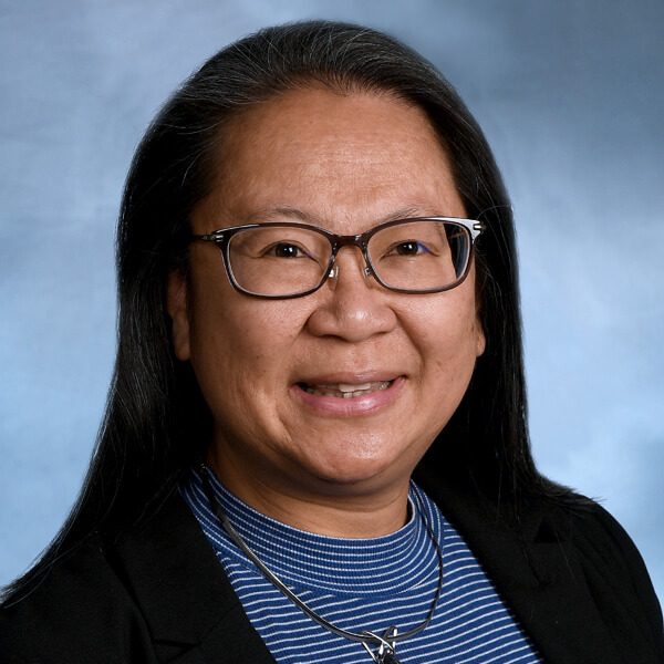 Image of Tuyet-Hanh Schnell